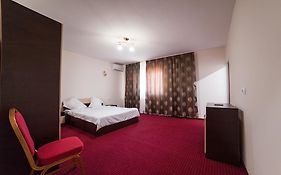 Vatra Romana Bed & Breakfast